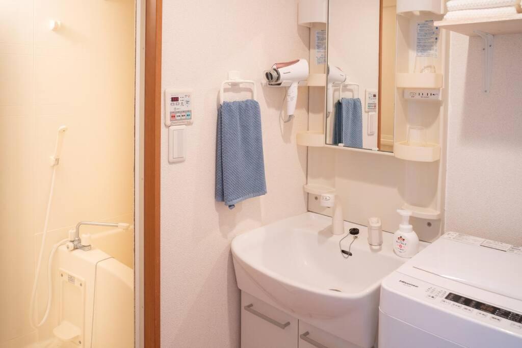 新宿一站5分钟-酒馆购物街-安静品质公寓-直达皇居秋叶原-104 Токіо Екстер'єр фото